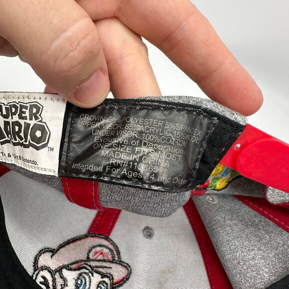Super Mario 2018 Nintendo Gray and Red Snap Back Hat 115665 - Picture 11 of 11